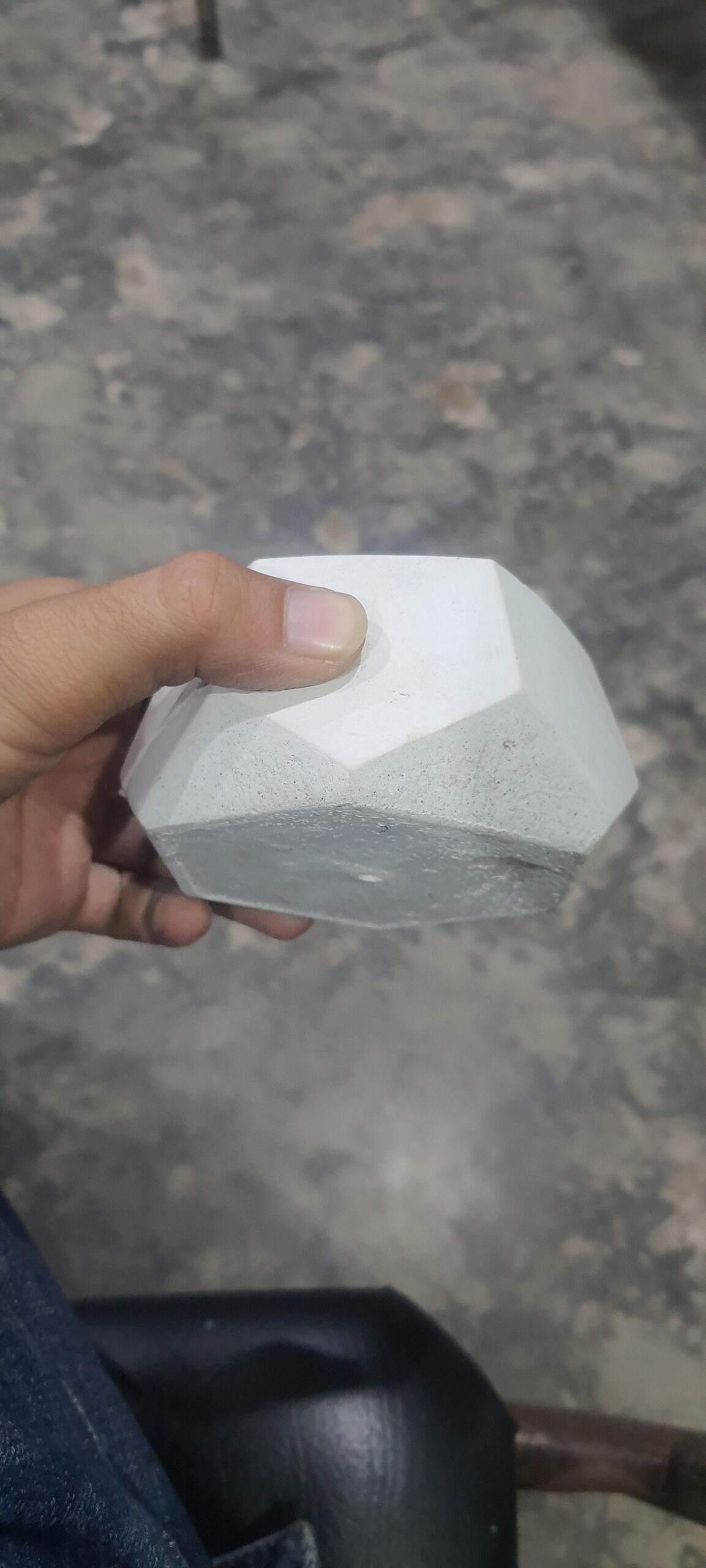 Diamond-Style-Octal-Concrete-Pot